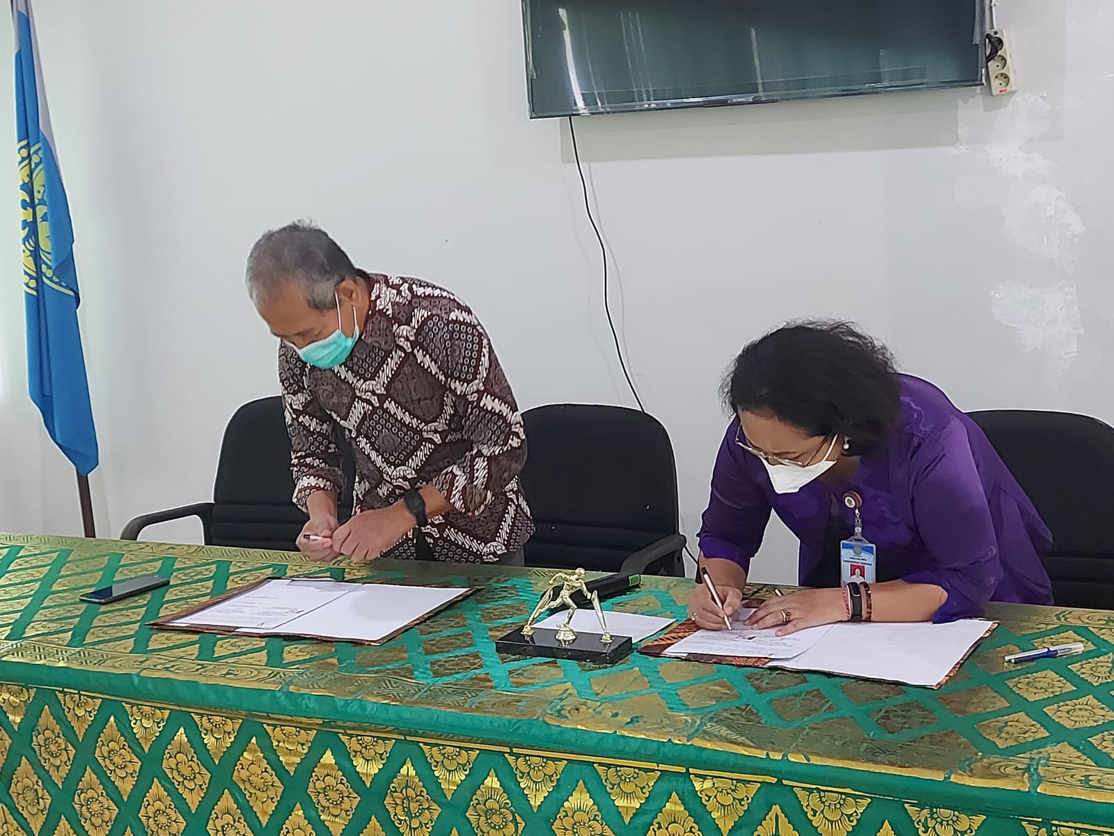 The Faculty of Mathematics and Natural Sciences Unud carries out benchmarking activities for collaboration and implementation of the MBKM program